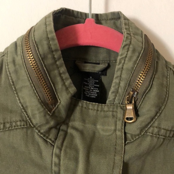 Utilitarian Style Jacket - Picture 4 of 5